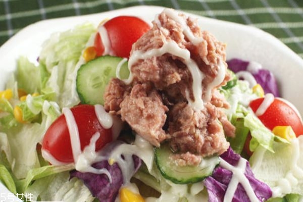 瘦身水果沙拉的做法 營養(yǎng)瘦身早餐食譜 瘦身水果沙拉的做法 營養(yǎng)瘦身早餐食譜