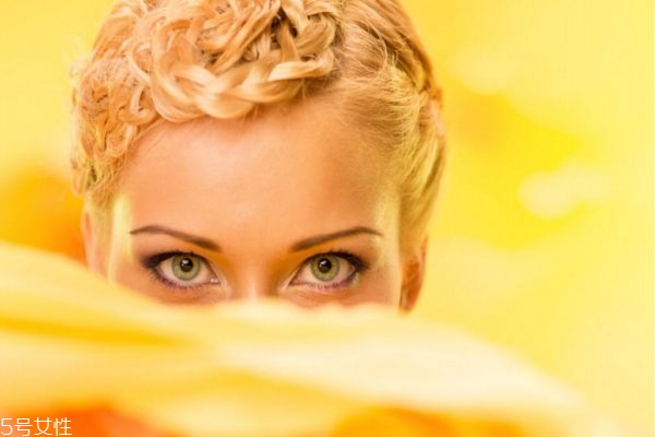 眼睛疲勞引起全身病痛 推薦眼睛保健法 眼睛疲勞引起全身病痛 推薦眼睛保健法