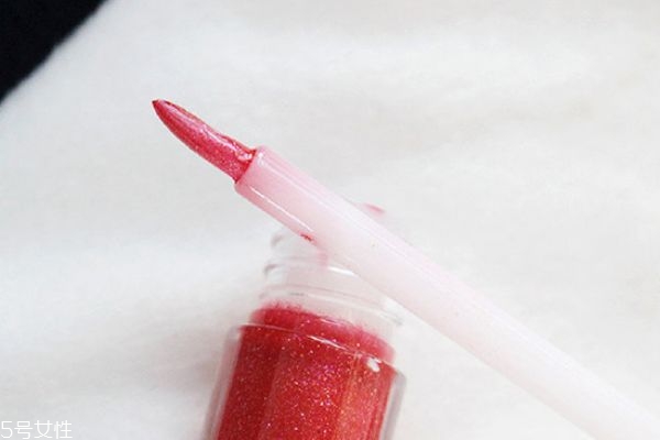 mac亮星唇彩試色 mac patrick starr聯(lián)名試色 mac亮星唇彩試色 mac patrick starr聯(lián)名試色