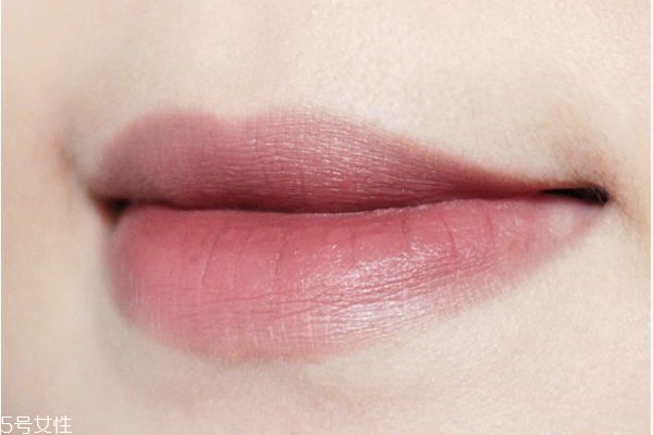 mac亮星唇彩試色 mac patrick starr聯(lián)名試色 mac亮星唇彩試色 mac patrick starr聯(lián)名試色