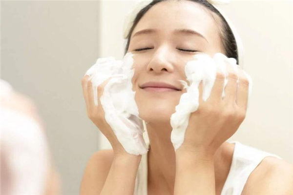 解決女性手腳冰冷、緩經(jīng)痛必吃8大食材