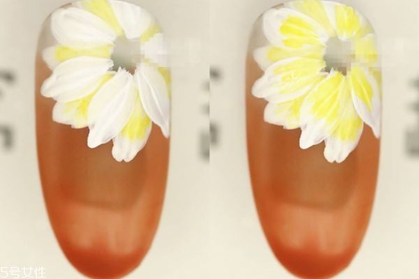 暈染美甲怎么做 夢(mèng)幻星座美甲教程 暈染美甲怎么做 夢(mèng)幻星座美甲教程