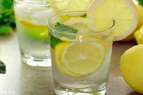 蜂蜜水減肥法最快秘籍 檸檬蜂蜜水減肥法 蜂蜜水減肥法最快秘籍 檸檬蜂蜜水減肥法