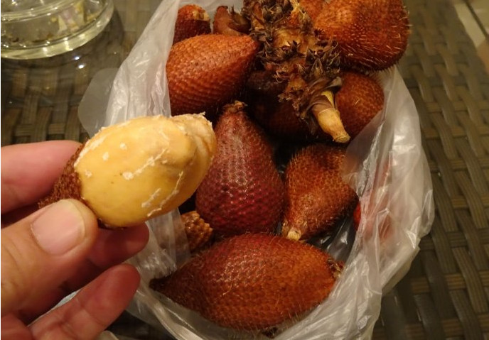 蛇皮果是什么季節(jié)成熟？蛇皮果是什么味道？