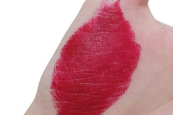 阿瑪尼400是什么顏色 阿瑪尼400口紅顏色 阿瑪尼400是什么顏色 阿瑪尼400口紅顏色