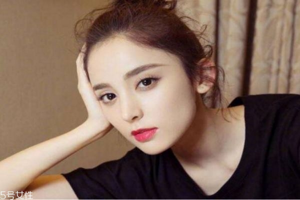 勾月眉怎么畫(huà) 勾月眉的畫(huà)法