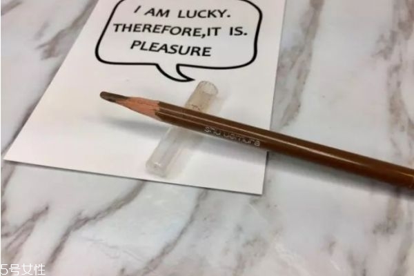 細(xì)長眉毛怎么畫 細(xì)眉毛畫法圖解 細(xì)長眉毛怎么畫 細(xì)眉毛畫法圖解