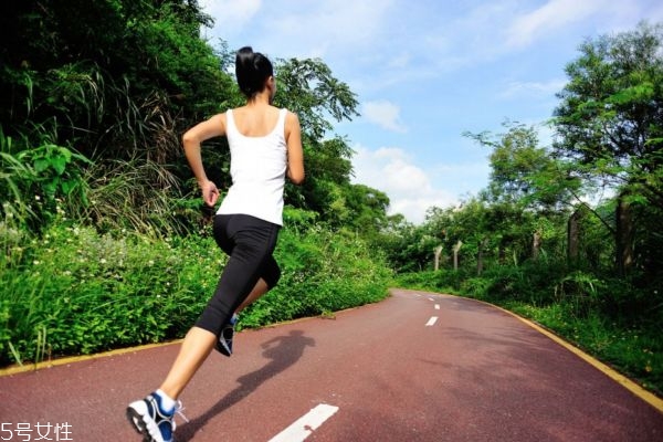 鍛煉不堅(jiān)持 兩周打水漂 鍛煉不堅(jiān)持 兩周打水漂