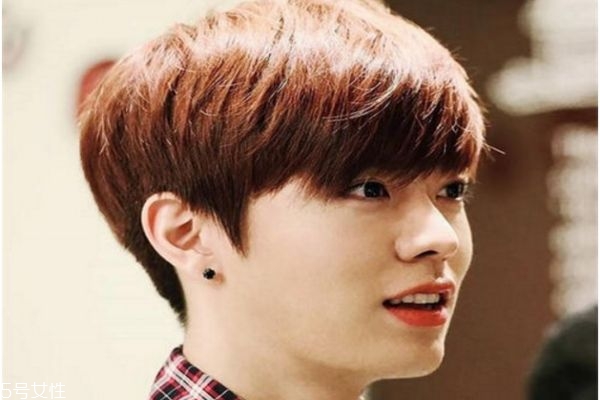 男生37分發(fā)型有哪幾種 男生韓式短發(fā)發(fā)型 男生37分發(fā)型有哪幾種 男生韓式短發(fā)發(fā)型