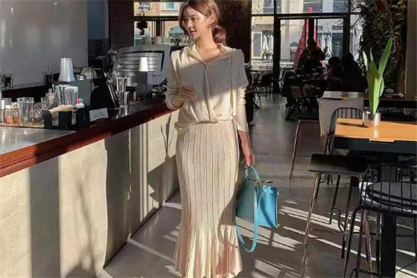 奶茶色衣服怎么搭配 韓國小姐姐穿搭指南 奶茶色衣服怎么搭配 韓國小姐姐穿搭指南