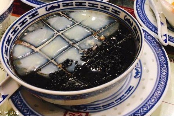 龜苓膏怎么樣 龜苓膏的功效與作用 龜苓膏怎么樣 龜苓膏的功效與作用