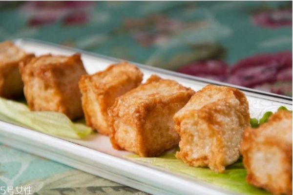 魚豆腐吃多了對身體好嗎 魚豆腐的危害 魚豆腐吃多了對身體好嗎 魚豆腐的危害