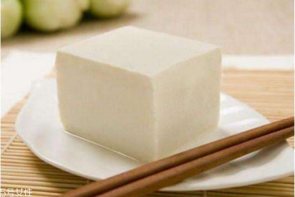 豆腐吃多了有什么壞處 豆腐的功效與作用 豆腐吃多了有什么壞處 豆腐的功效與作用
