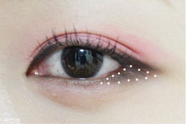 美瞳線是什么 紋美瞳線需要知道的六大危害 美瞳線是什么 紋美瞳線需要知道的六大危害