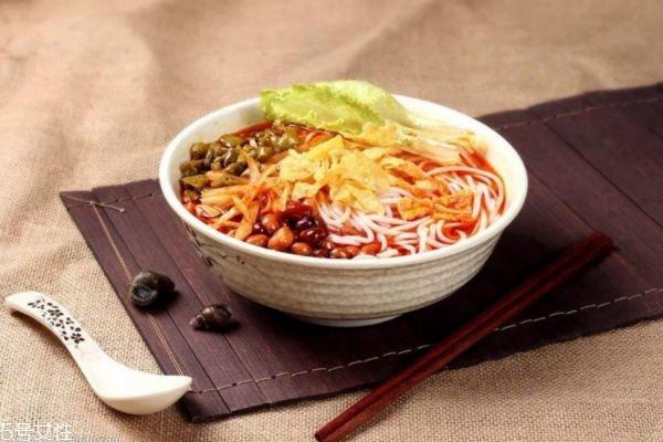 螺螄粉可以放雞蛋嗎 當然可以 螺螄粉可以放雞蛋嗎 當然可以