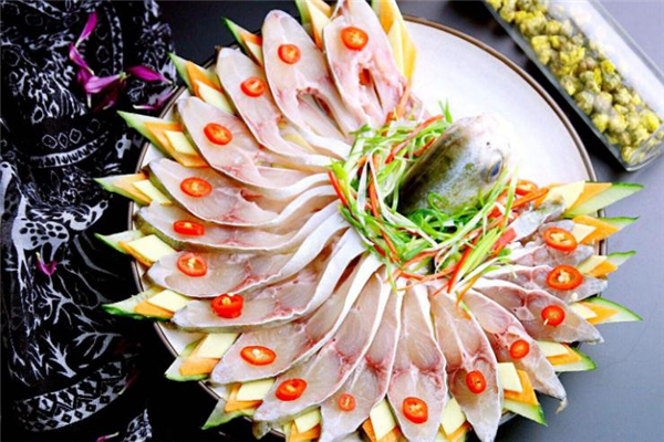 孔雀開(kāi)屏魚(yú)用什么魚(yú)好 有多種選擇