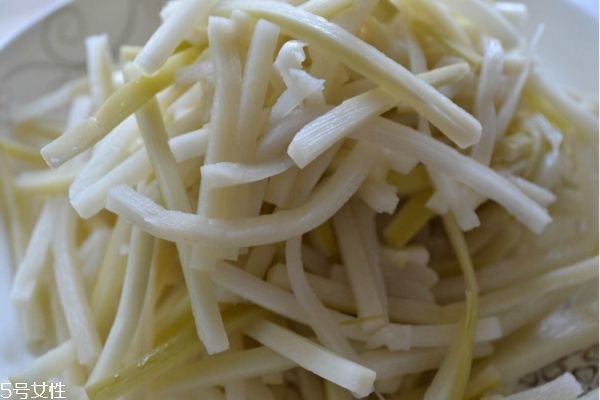 酸筍怎么吃 酸筍的食用禁忌 酸筍怎么吃 酸筍的食用禁忌