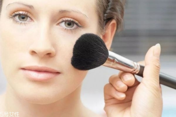 完整的底妝順序 底妝步驟的先后順序 完整的底妝順序 底妝步驟的先后順序