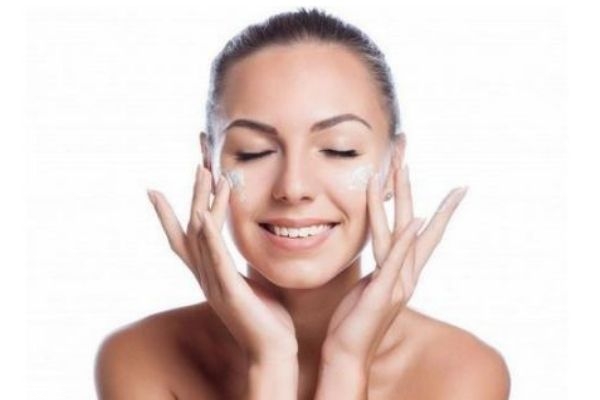 煙酰胺能白天用嗎 煙酰胺使用禁忌 煙酰胺能白天用嗎 煙酰胺使用禁忌