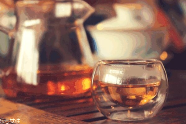 普洱茶是否存放越久越好 普洱茶最佳保質(zhì)期 普洱茶是否存放越久越好 普洱茶最佳保質(zhì)期