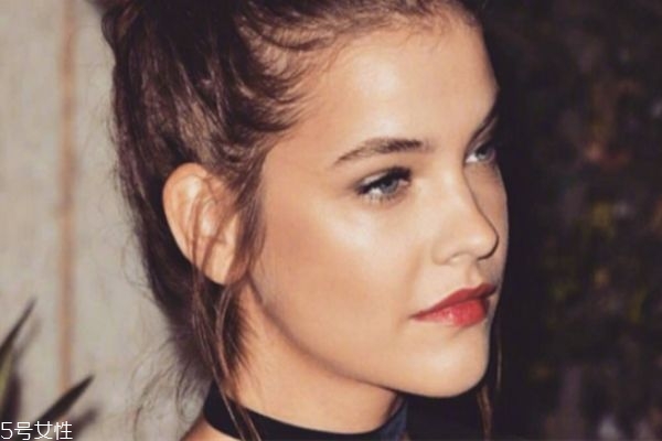 膨體隆鼻老了會怎樣 關(guān)于隆鼻你必須知道 膨體隆鼻老了會怎樣 關(guān)于隆鼻你必須知道