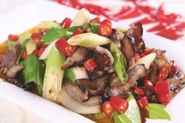 臘肉怎么炒好吃又簡單 臘肉的做法 臘肉怎么炒好吃又簡單 臘肉的做法