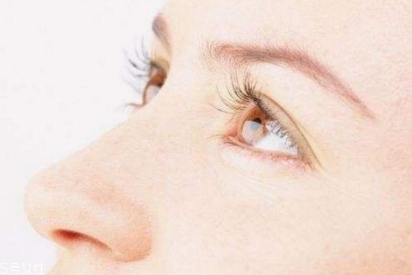 割雙眼皮為什么會回縮 全切雙眼皮回縮了 割雙眼皮為什么會回縮 全切雙眼皮回縮了