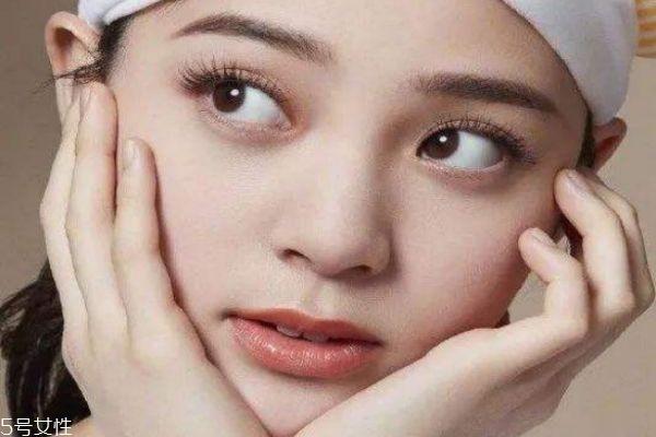 割雙眼皮為什么會回縮 全切雙眼皮回縮了 割雙眼皮為什么會回縮 全切雙眼皮回縮了