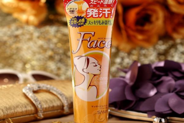 瘦臉?biāo)嗑糜行Ч?瘦臉?biāo)猛暌茨槅?>
<strong>瘦臉?biāo)嗑糜行Ч?瘦臉?biāo)猛暌茨槅?/strong>
</a>
<p>打造精致小v臉是很多人的夢想，畢竟這是一個(gè)小臉時(shí)代，使用各種不同的瘦臉產(chǎn)品是很多人嘗試的瘦臉方法，瘦臉?biāo)苡行馨?，去水腫。</p>
</li>
</ul>
</div>
<div   id=