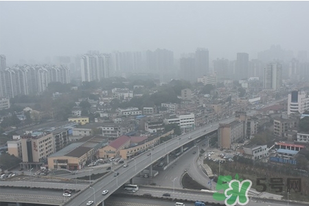 霧霾天開空氣凈化器有用嗎？空氣凈化器能除霧霾嗎？