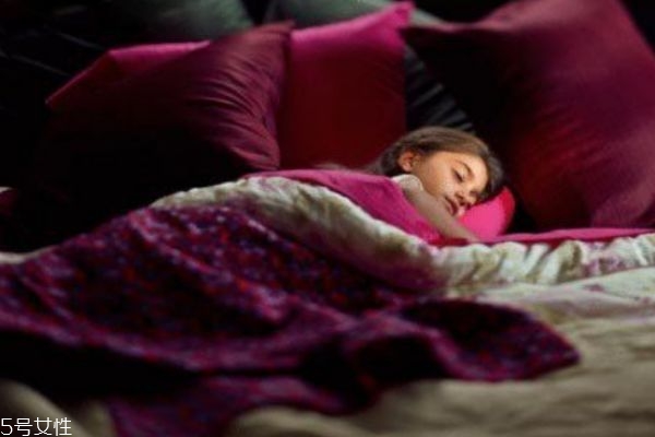 人不同階段對睡眠時(shí)間的要求有什么 如果睡眠時(shí)間達(dá)不到會怎么樣呢