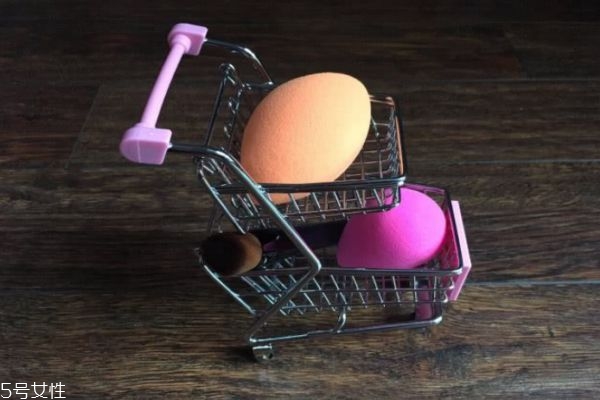 美妝蛋哪個(gè)形狀更好用 怎么選擇美妝蛋 美妝蛋哪個(gè)形狀更好用 怎么選擇美妝蛋
