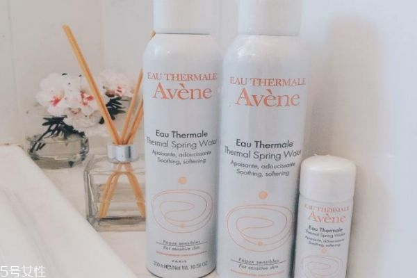 如何選購補水噴霧 使用補水噴霧要注意什么 如何選購補水噴霧 使用補水噴霧要注意什么