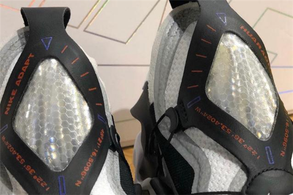 nike adapt huarache開(kāi)箱測(cè)評(píng)-adapt huarache上腳圖