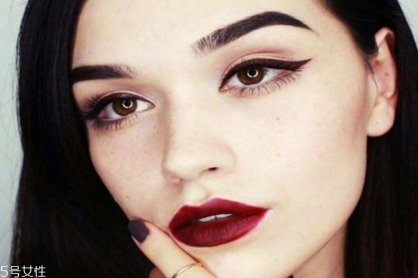 眼線暈妝怎么辦 單眼皮畫(huà)眼線這樣畫(huà) 眼線暈妝怎么辦 單眼皮畫(huà)眼線這樣畫(huà)