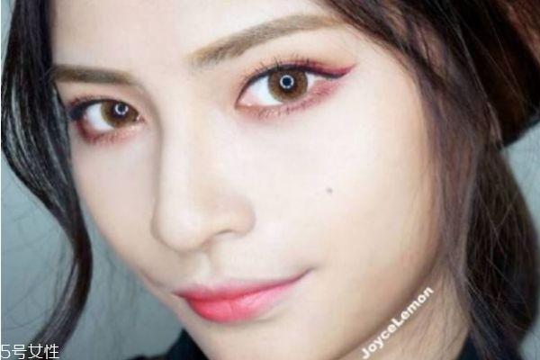 美瞳度數(shù)高了會怎么樣 配戴美瞳會加深近視度數(shù) 美瞳度數(shù)高了會怎么樣 配戴美瞳會加深近視度數(shù)