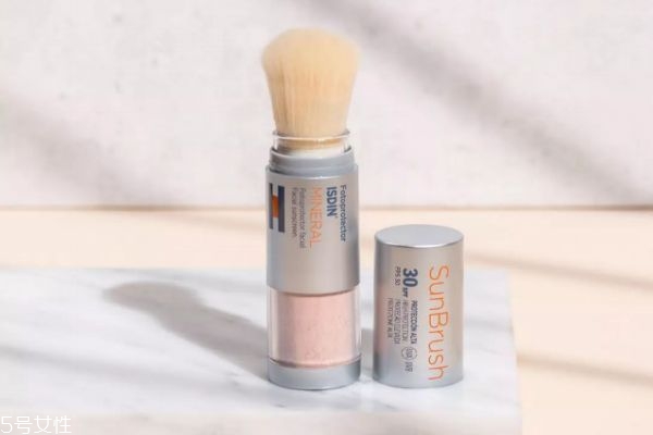 怎么選防曬霜 關(guān)于防曬的一些小知識(shí)你知道嗎 怎么選防曬霜 關(guān)于防曬的一些小知識(shí)你知道嗎