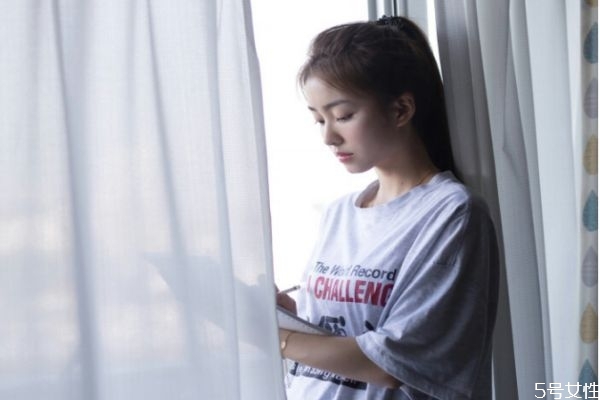 怎么瘦臉和雙下巴 瘦雙下巴的最快方法 怎么瘦臉和雙下巴 瘦雙下巴的最快方法