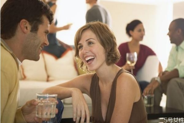 另一半占有欲太強(qiáng)怎么辦 占有欲太強(qiáng)是什么表現(xiàn) 另一半占有欲太強(qiáng)怎么辦 占有欲太強(qiáng)是什么表現(xiàn)