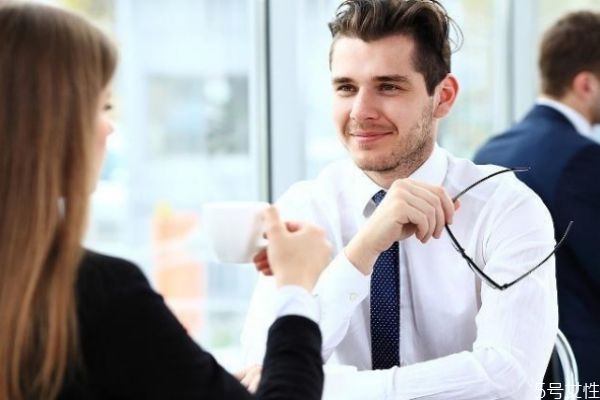 另一半占有欲太強(qiáng)怎么辦 占有欲太強(qiáng)是什么表現(xiàn) 另一半占有欲太強(qiáng)怎么辦 占有欲太強(qiáng)是什么表現(xiàn)