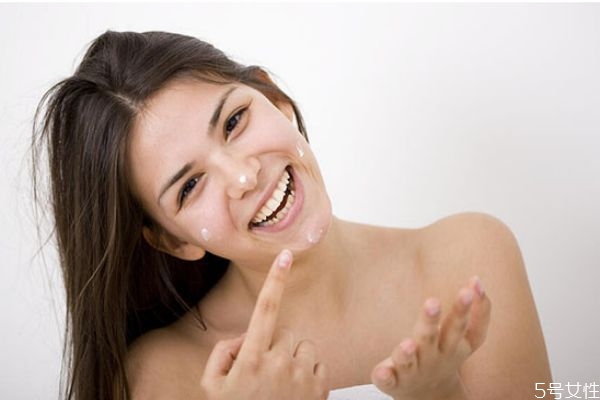 擠完痘痘后怎么處理 痘痘破了怎么處理 擠完痘痘后怎么處理 痘痘破了怎么處理