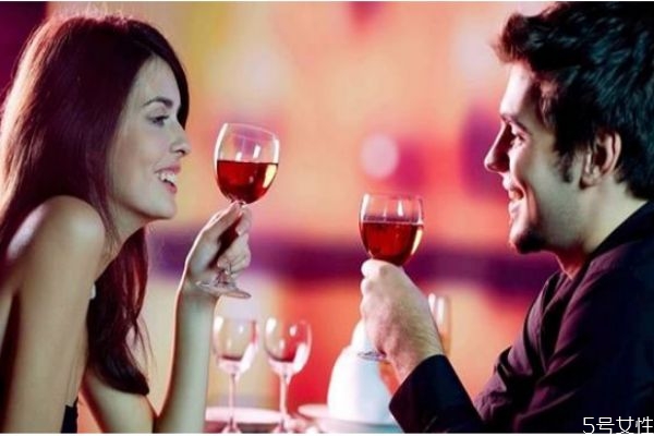 第一次約會后怎樣發(fā)展 第一次和女生約會的技巧 第一次約會后怎樣發(fā)展 第一次和女生約會的技巧