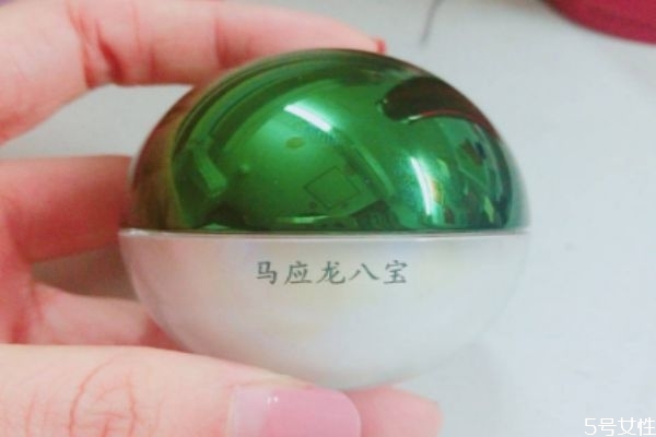 馬應(yīng)龍八寶眼霜多少錢(qián) 馬應(yīng)龍八寶眼霜的作用