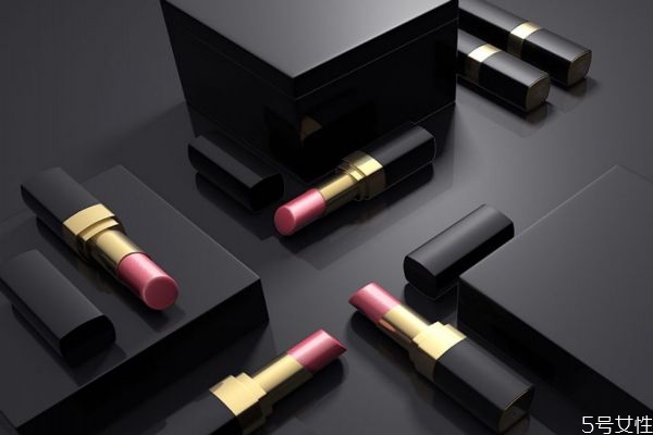 經(jīng)?；瘖y真的很傷皮膚嗎 應(yīng)不應(yīng)該使用化妝品呢