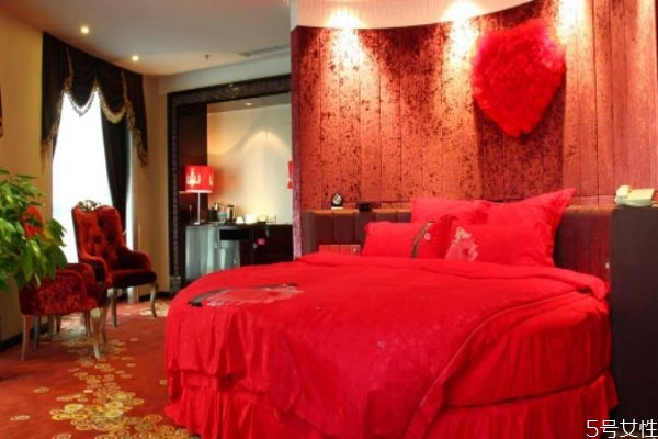 結(jié)婚買被子要幾套 結(jié)婚一定要新床嗎 結(jié)婚買被子要幾套 結(jié)婚一定要新床嗎