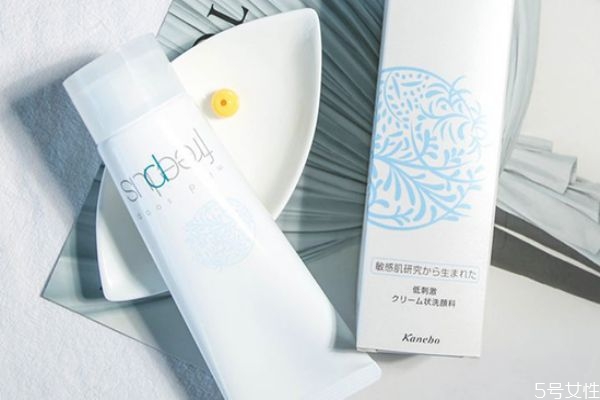 護(hù)膚品先用小樣還是正裝 護(hù)膚品小樣跟正裝是一樣的嗎 護(hù)膚品先用小樣還是正裝 護(hù)膚品小樣跟正裝是一樣的嗎