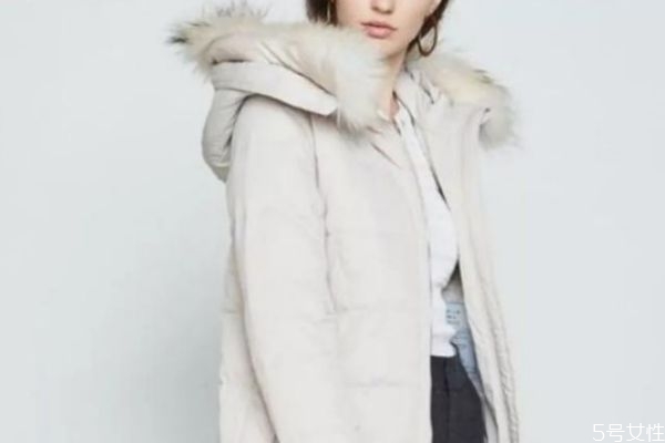 羽絨服經(jīng)常洗好嗎 羽絨服多久洗一次好 羽絨服經(jīng)常洗好嗎 羽絨服多久洗一次好