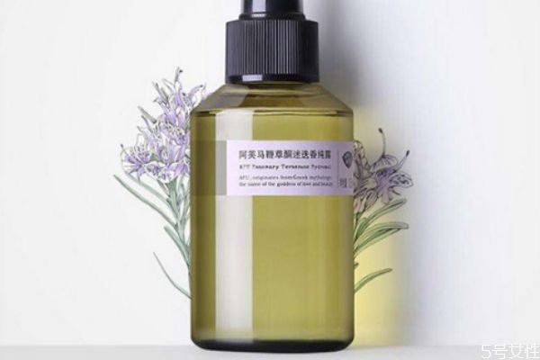 阿芙馬鞭草酮迷迭香純露怎么使用 阿芙馬鞭草純露功效 阿芙馬鞭草酮迷迭香純露怎么使用 阿芙馬鞭草純露功效