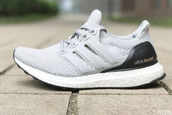 阿迪bounce和boost哪個(gè)走路舒服 bounce和boost對比