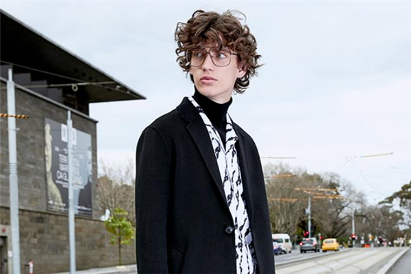 矮個(gè)子男生怎么穿出英倫風(fēng) 小個(gè)子男生英倫風(fēng)穿搭圖片 矮個(gè)子男生怎么穿出英倫風(fēng) 小個(gè)子男生英倫風(fēng)穿搭圖片